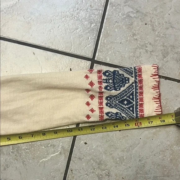 Sundance Cream Open-Front Cardigan Jacket with Red & Blue Pattern - Picture 11 of 13